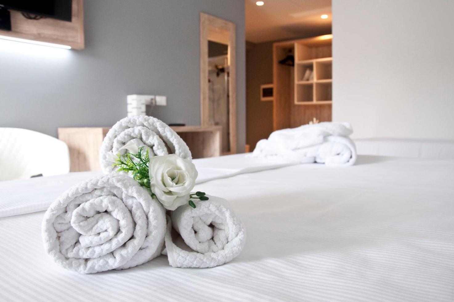 Ambruosi Village Resort & Spa Massignano Εξωτερικό φωτογραφία