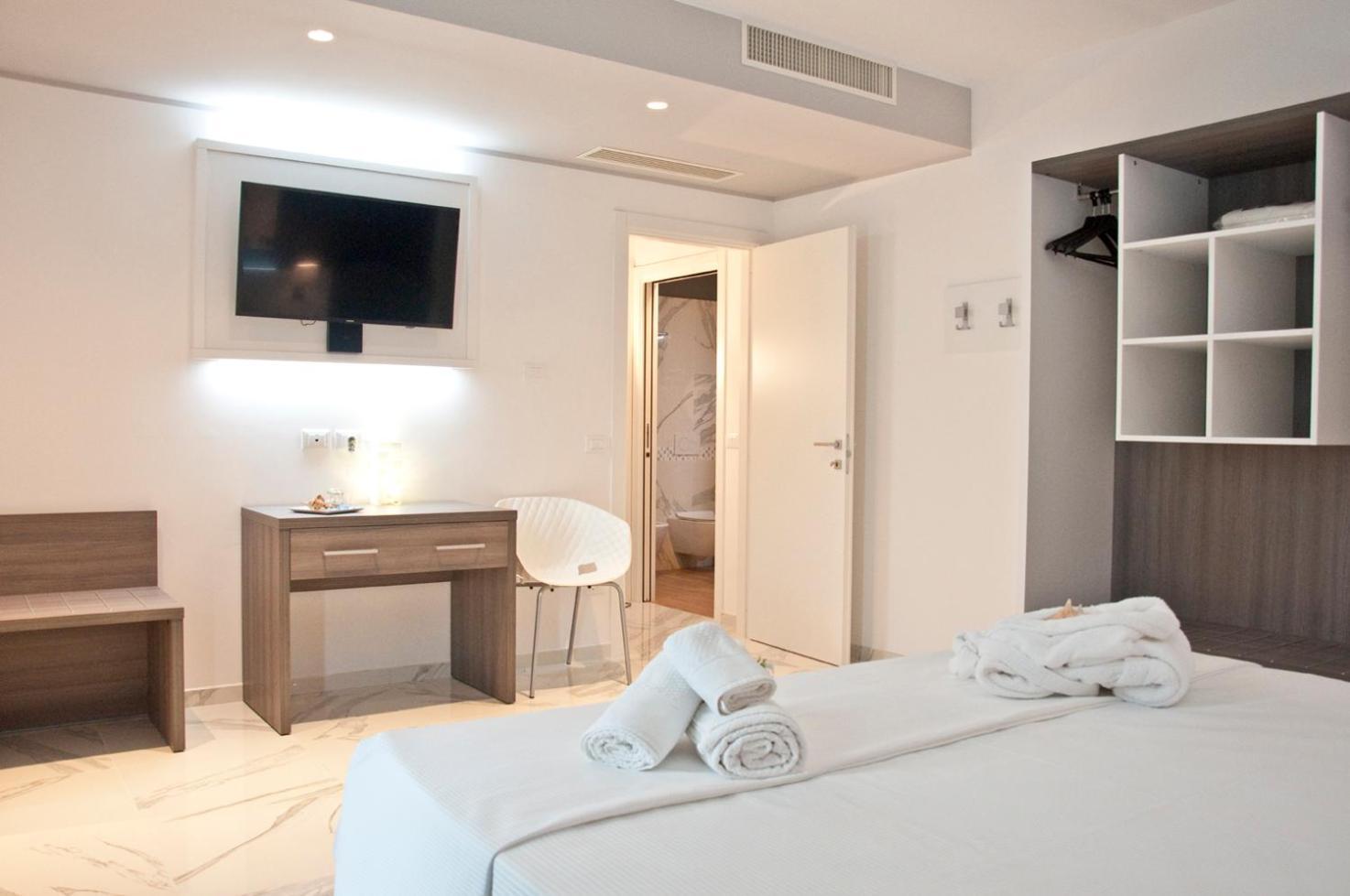 Ambruosi Village Resort & Spa Massignano Εξωτερικό φωτογραφία
